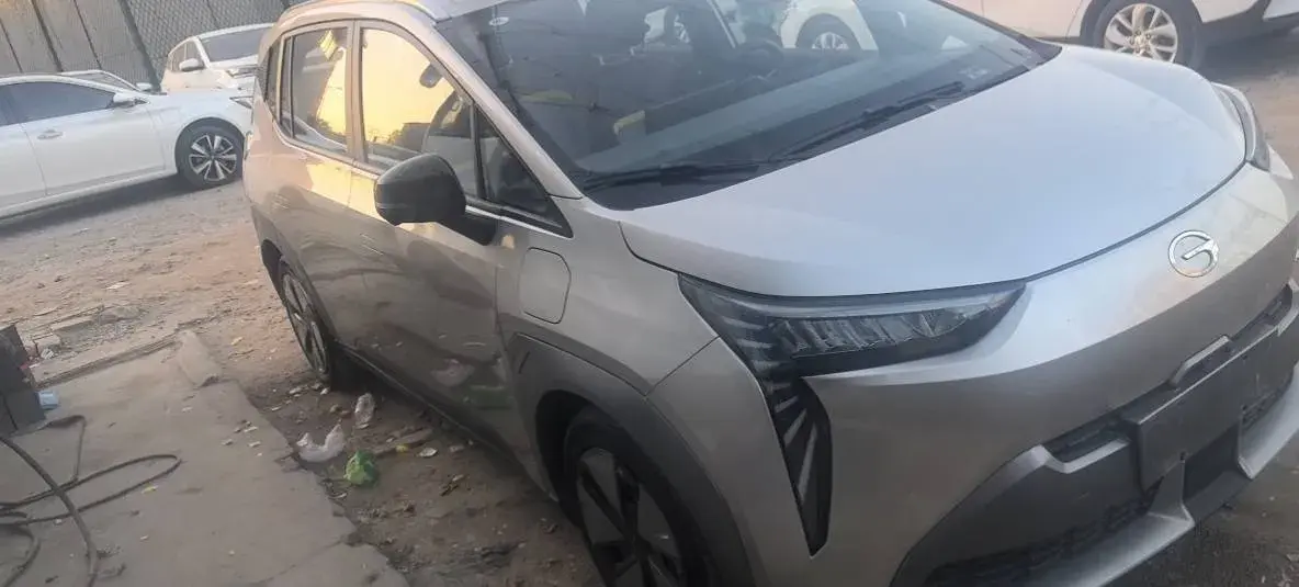 2022 AION Y thumbnail 3