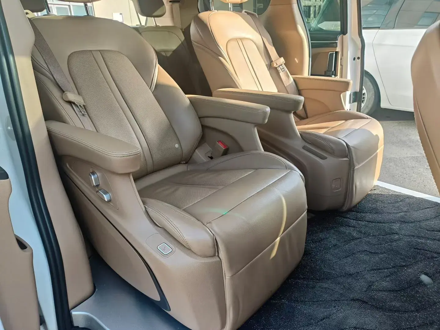 2020 BUICK GL8 thumbnail 4