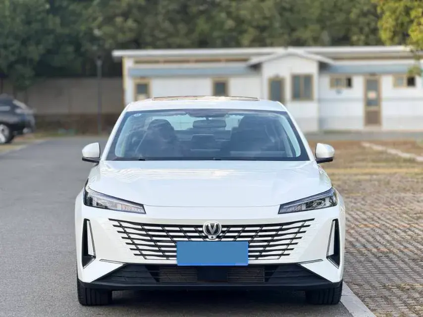 2024 CHANGAN EADO thumbnail 3