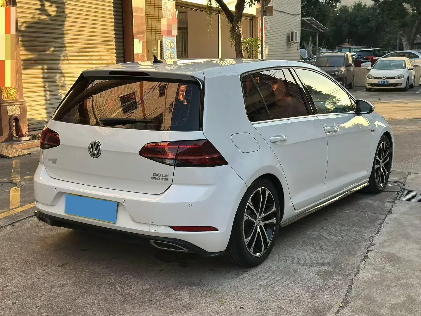 2019 VOLKSWAGEN GOLF thumbnail 4