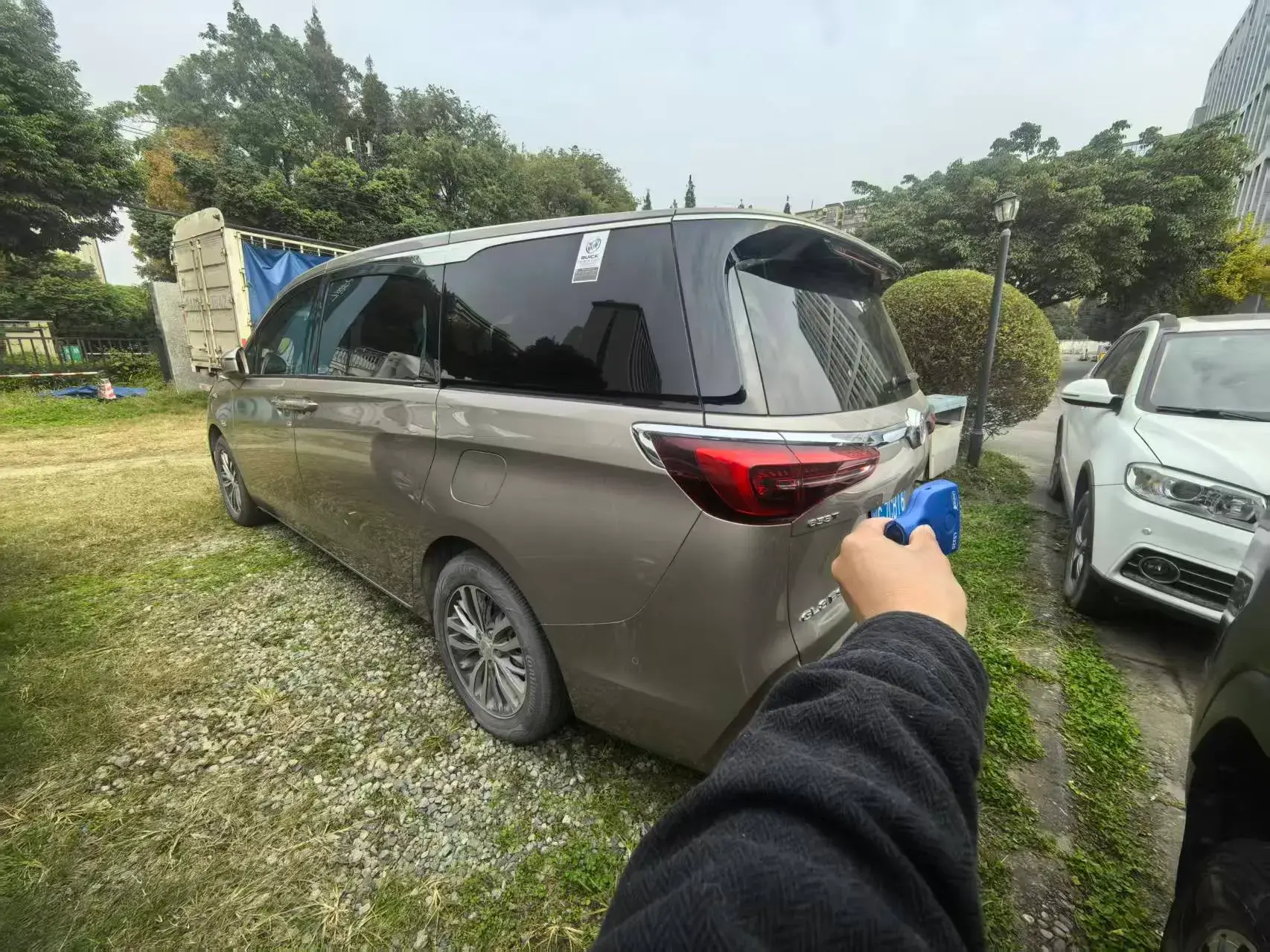 2022 BUICK GL8 thumbnail 2