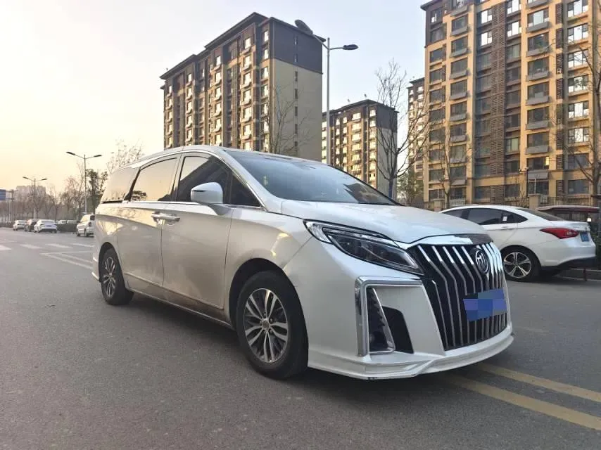 2018 Buick GL8 2.0T 260HP L4 6AT,autocango,china used car exporter,china ev exporter,chinese used car exporter,chinese used ev exporter