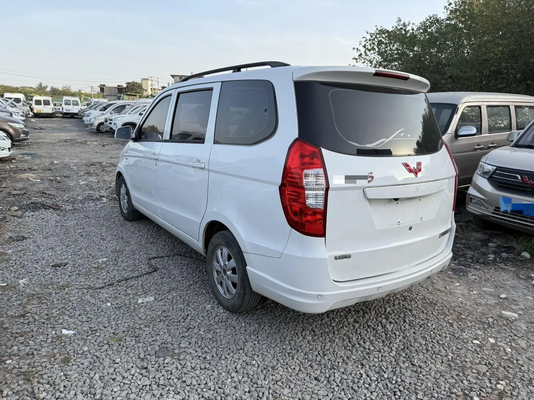 2016 WULING HONGGUANG thumbnail 4