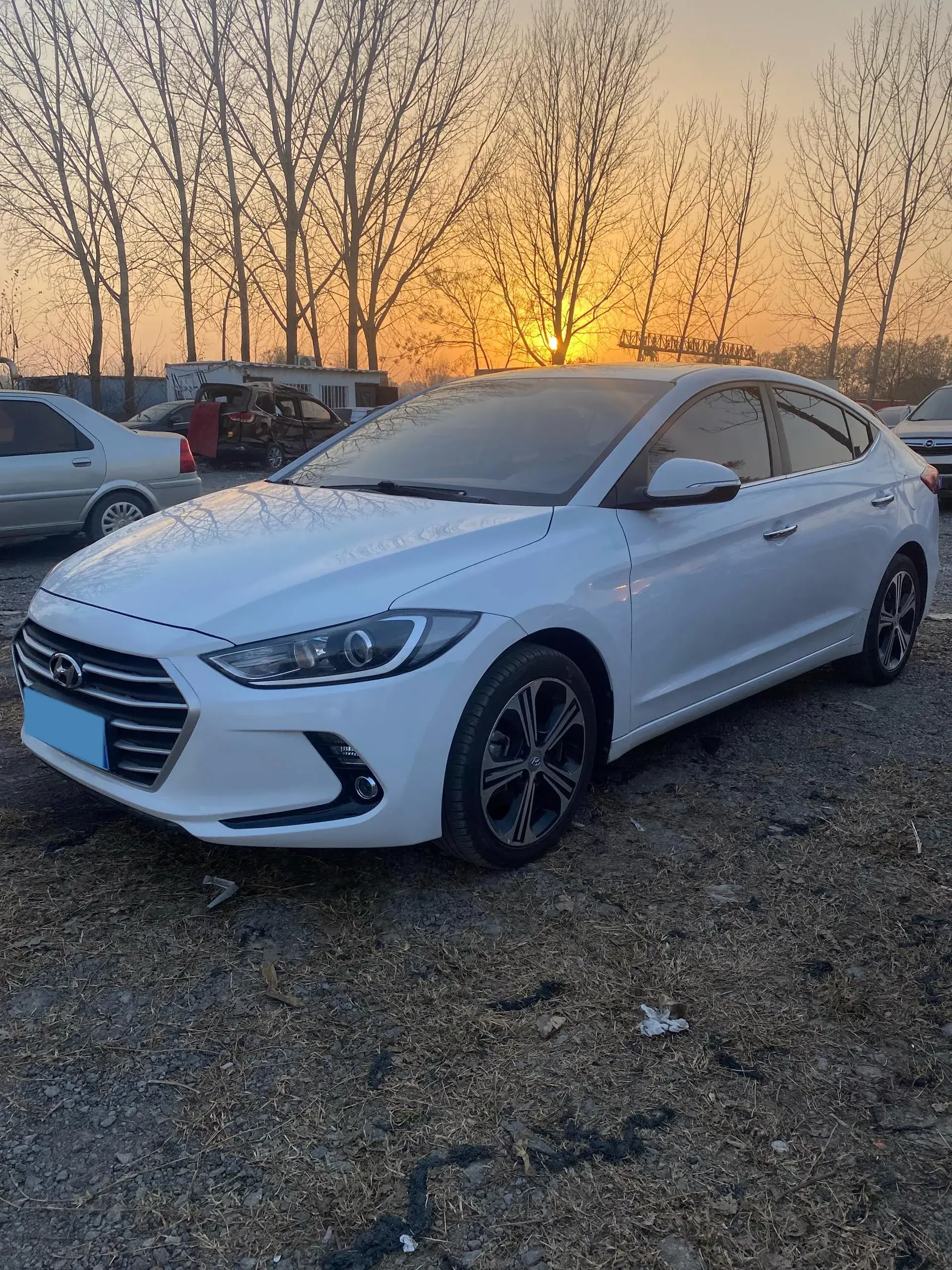 2018 HYUNDAI ELANTRA view 1