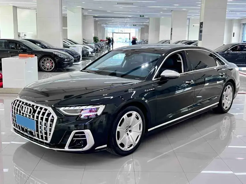 2022 Audi A8 3.0T 340HP V6 8AT