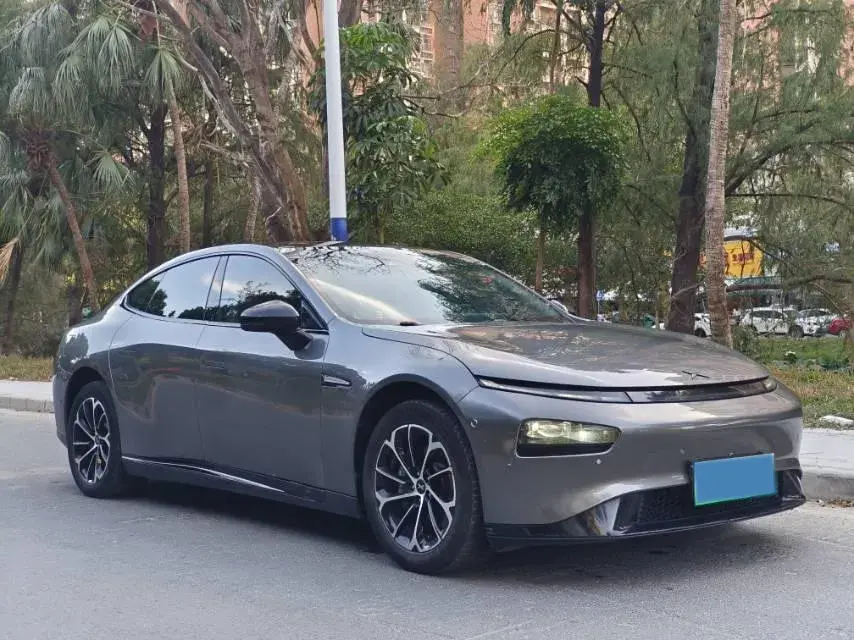 2020 XPENG P7 thumbnail 3