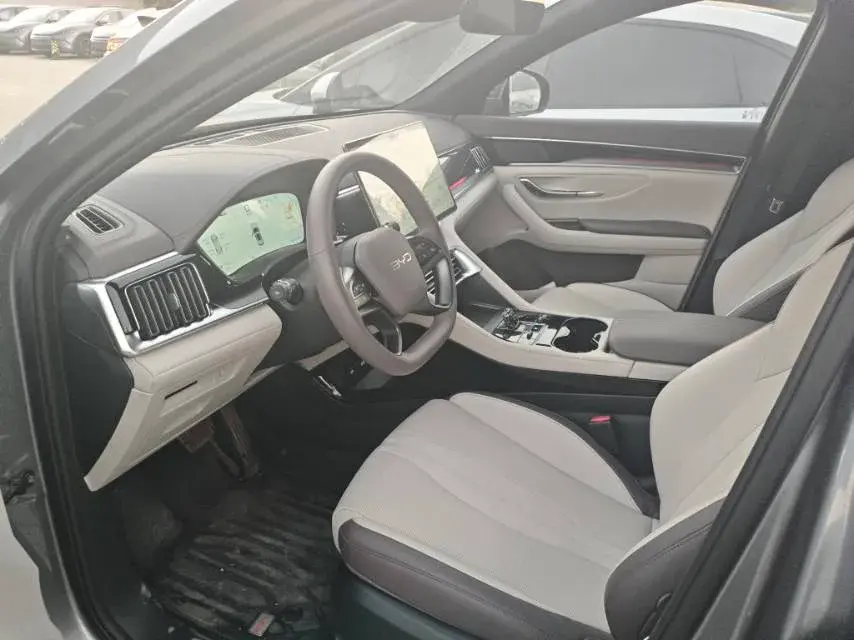 2025 BYD SONG thumbnail 4