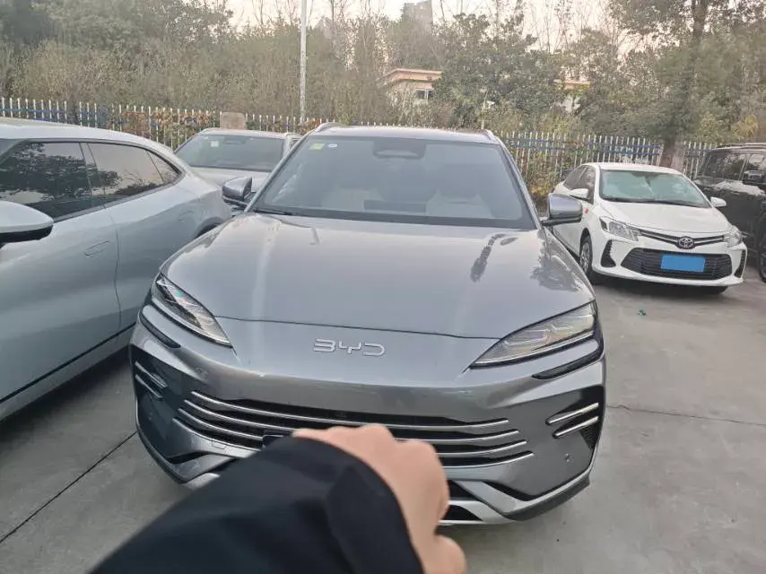 2025 BYD SONG thumbnail 2