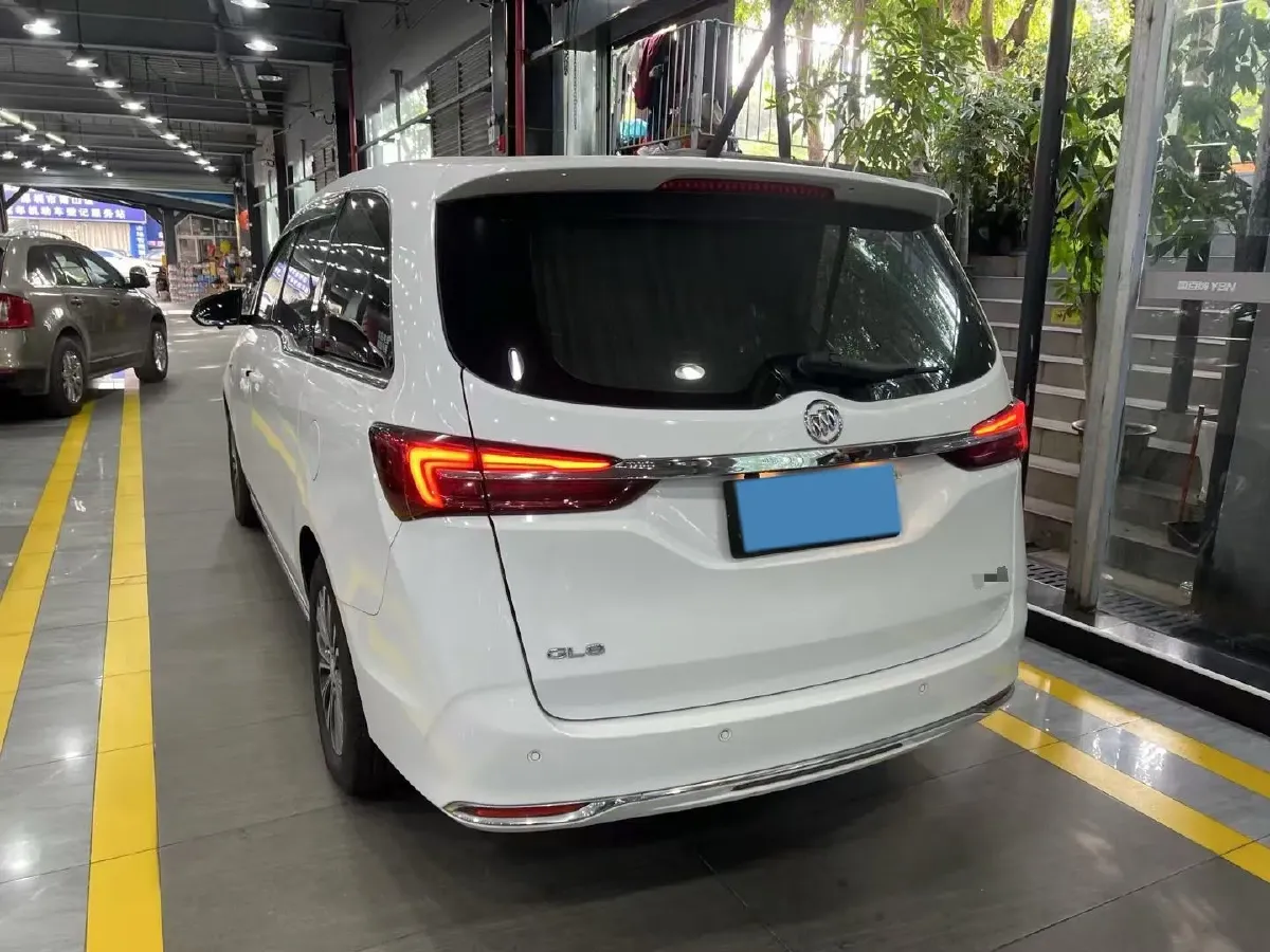 2023 Buick GL8 2.0T 237HP L4 9AT,autocango,china used car exporter,china ev exporter,chinese used car exporter,chinese used ev exporter