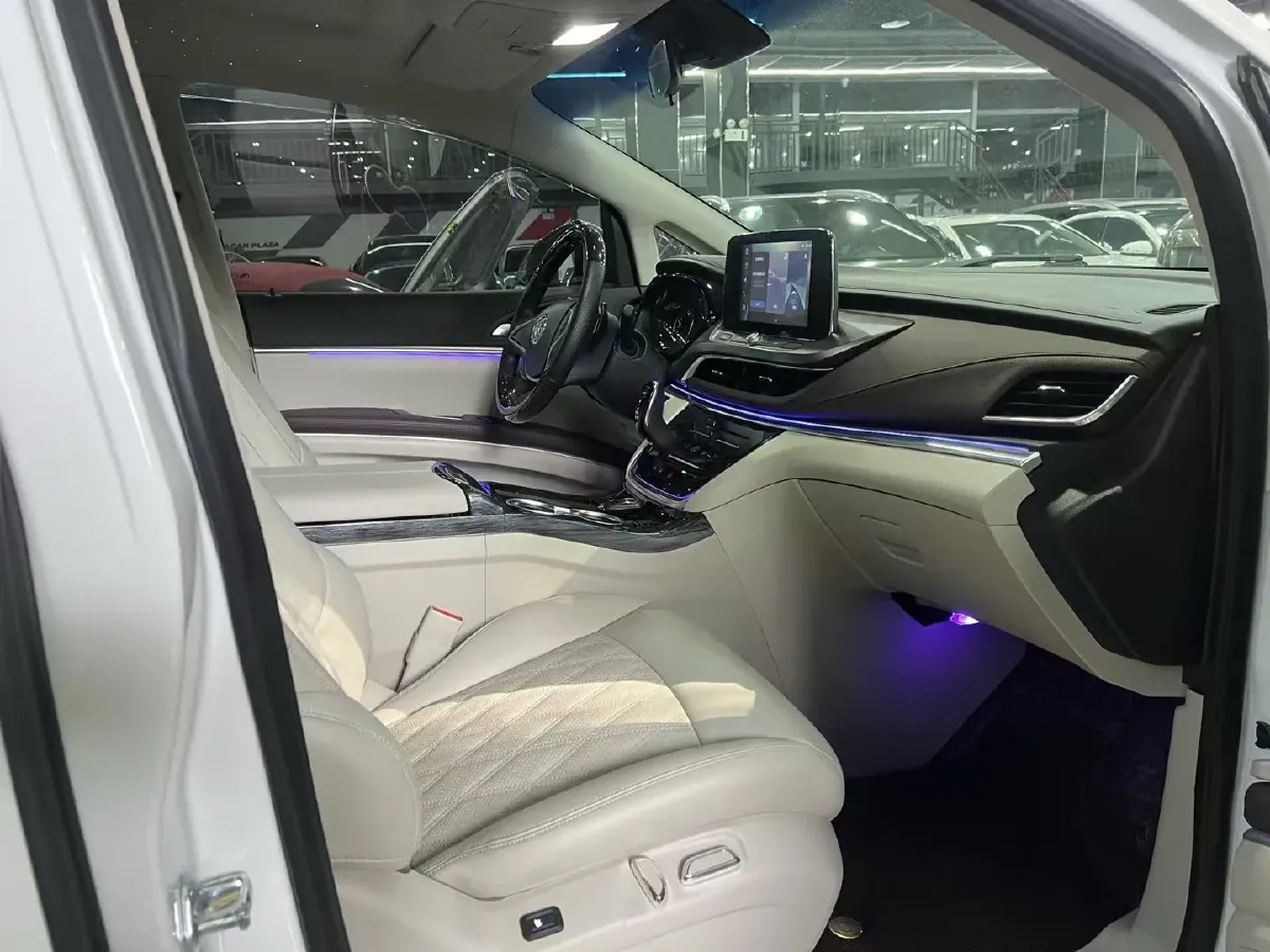 2023 Buick GL8 2.0T 237HP L4 9AT,autocango,china used car exporter,china ev exporter,chinese used car exporter,chinese used ev exporter