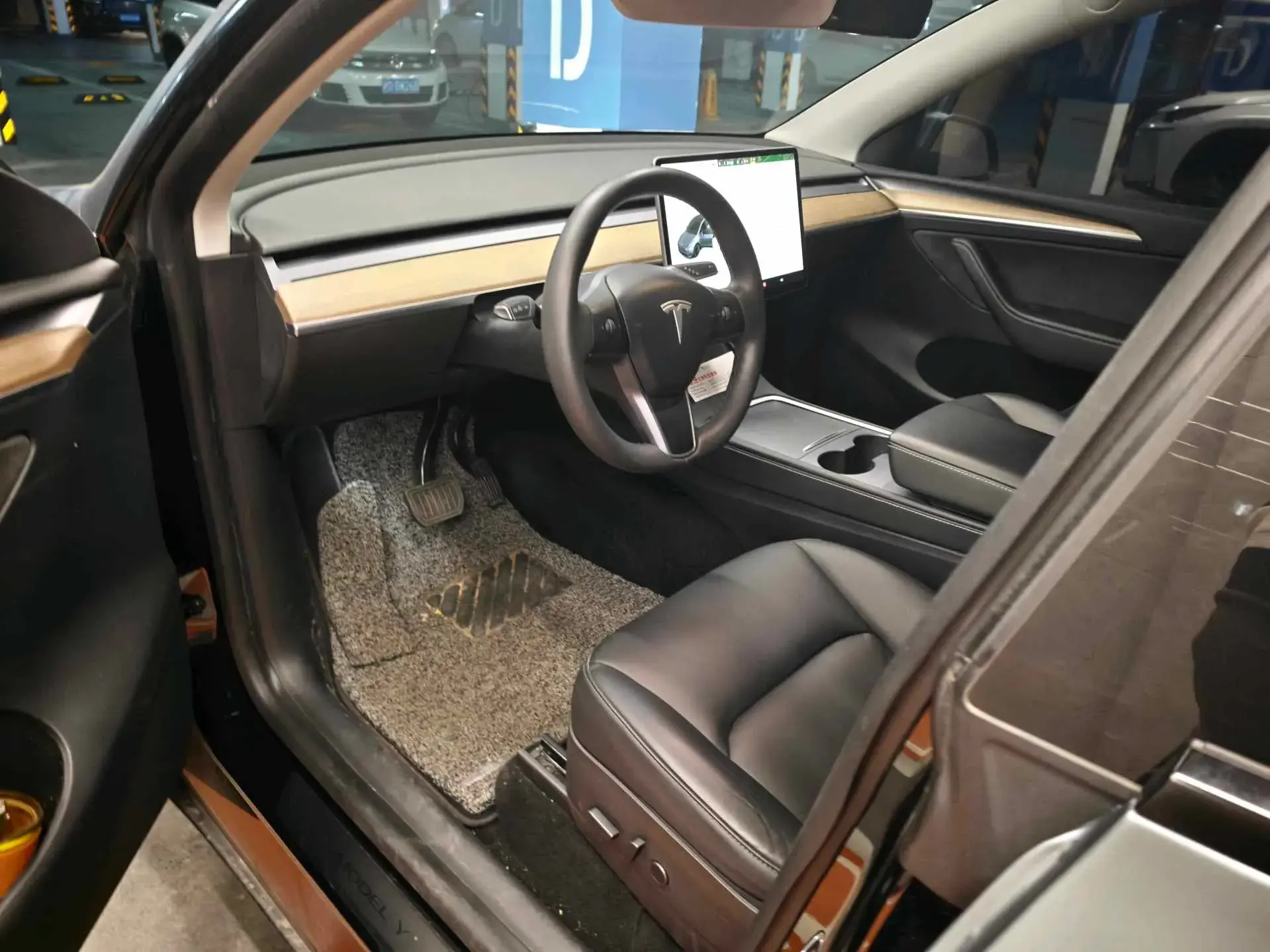 2021 TESLA MODEL thumbnail 2