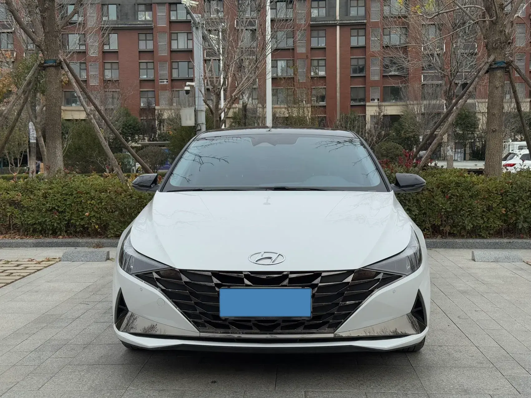 2022 HYUNDAI ELANTRA thumbnail 2
