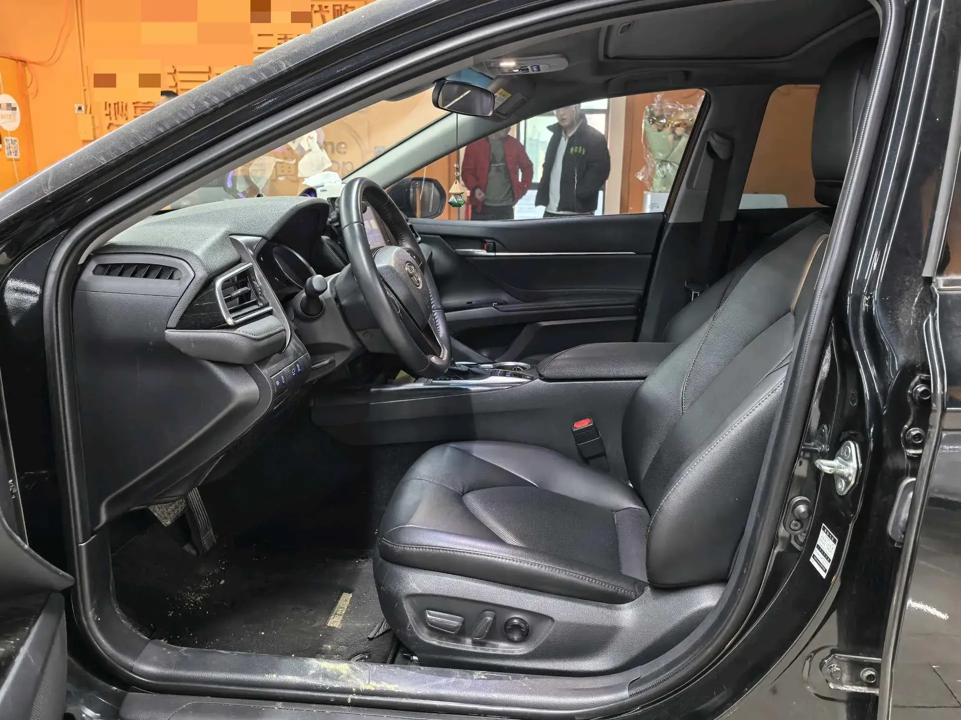 2023 TOYOTA CAMRY thumbnail 4