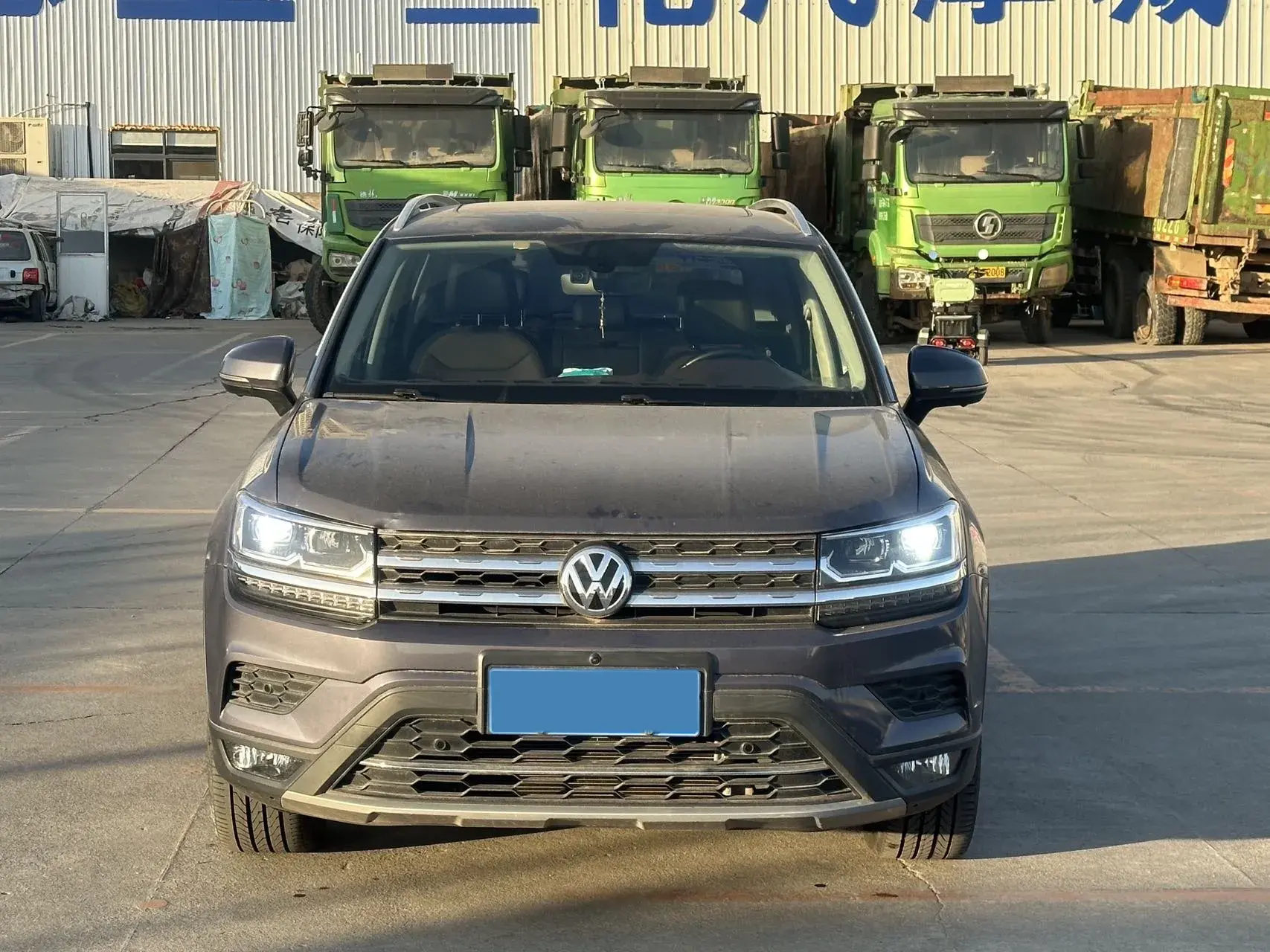 2019 VOLKSWAGEN THARU thumbnail 2