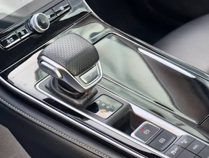 2024 Roewe D7 BEV 59.2KWH,autocango,china used car exporter,china ev exporter,chinese used car exporter,chinese used ev exporter