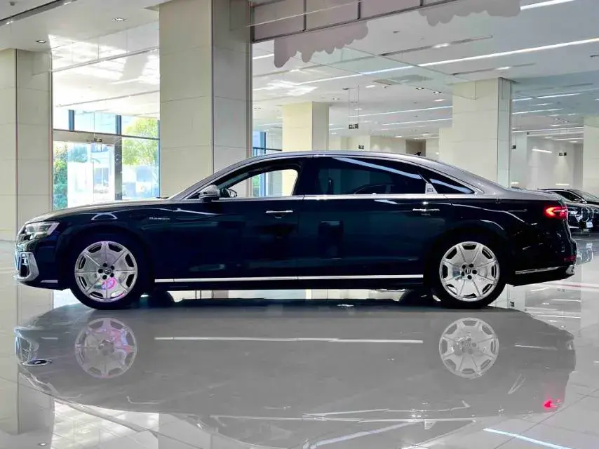 2022 AUDI A8 thumbnail 2