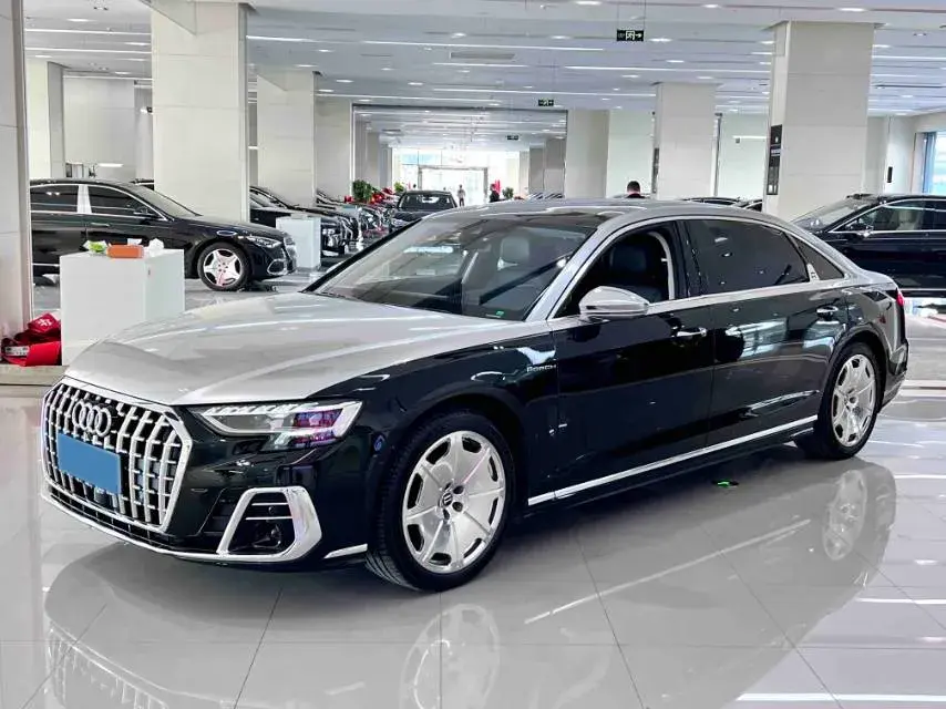 2022 Audi A8 3.0T 340HP V6 8AT