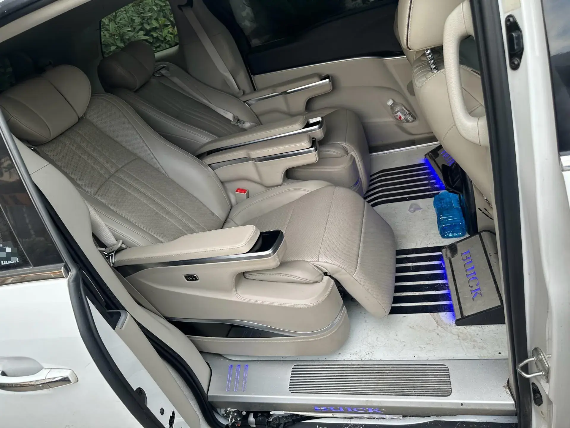 2023 BUICK GL8 thumbnail 4