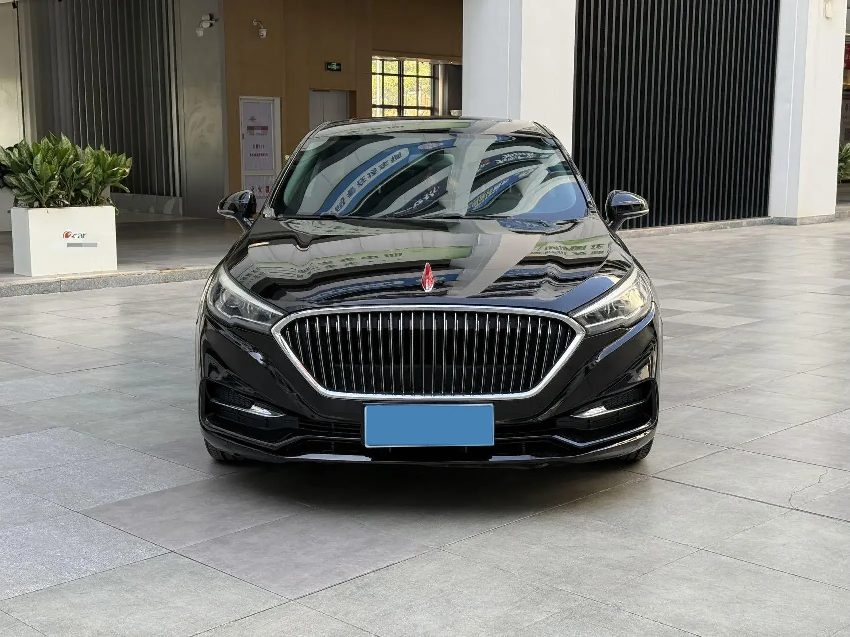 2019 HONGQI H5 thumbnail 2