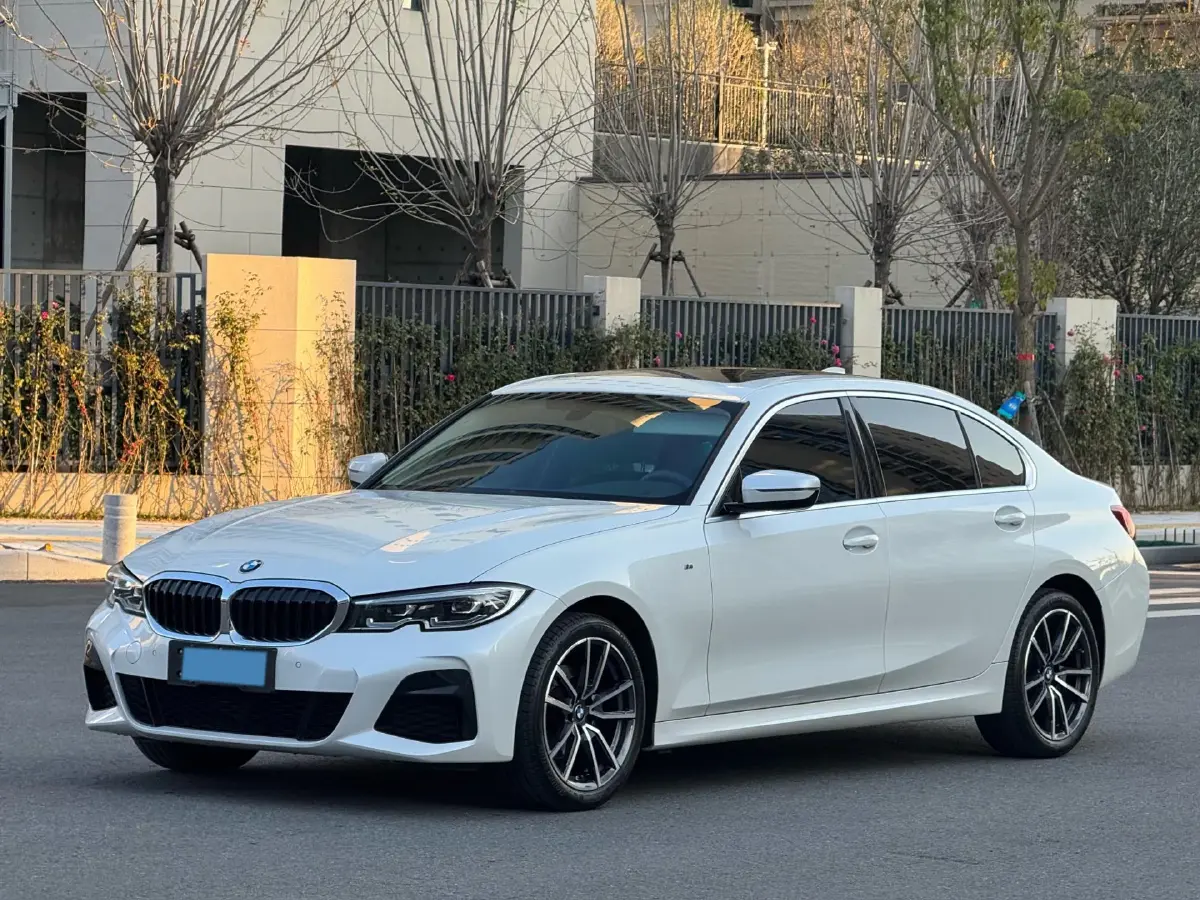 2022 BMW 3 Series 2.0T 156HP L4 8AT