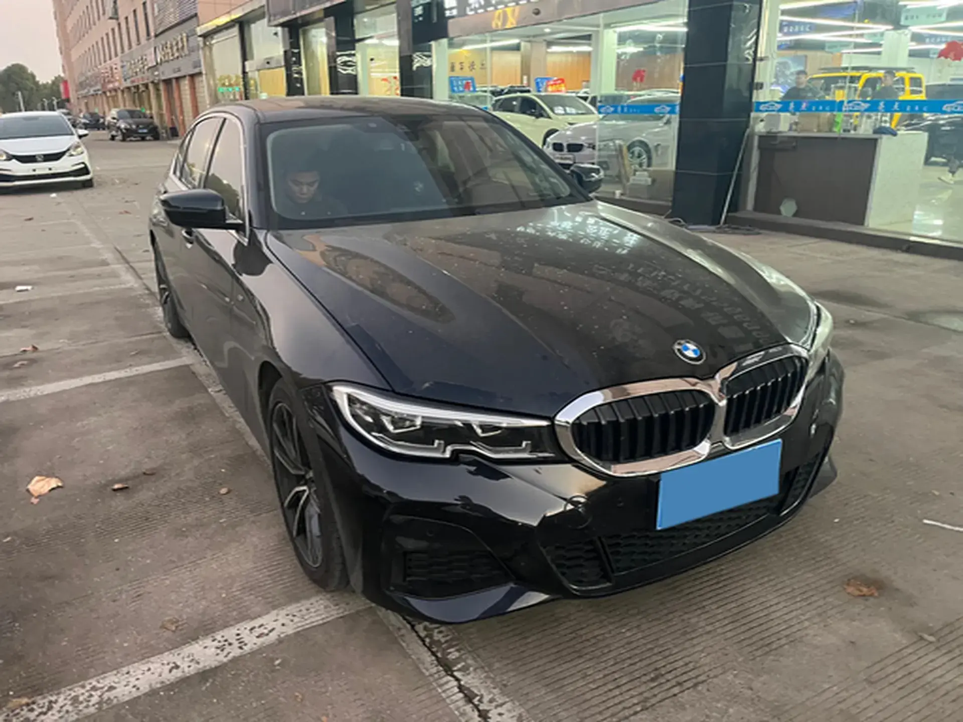 2021 BMW 3 thumbnail 3