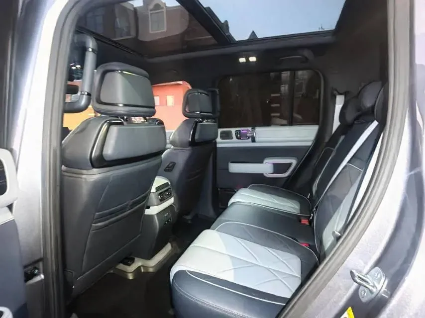 2023 FangChengBao Bao 5 1.5T 194HP L4 E-CVT PHEV 31.8KWH,autocango,china used car exporter,china ev exporter,chinese used car exporter,chinese used ev exporter