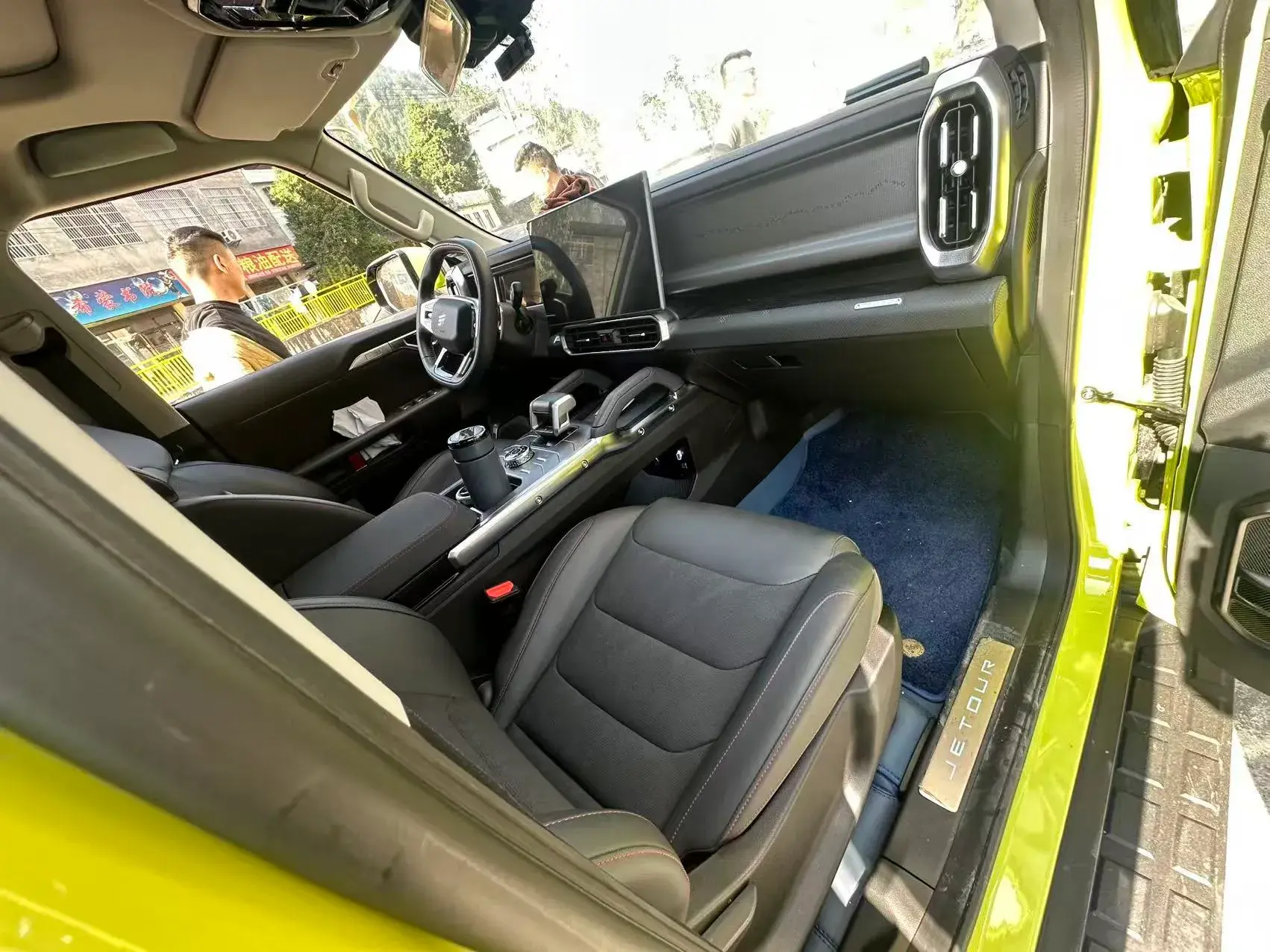 2023 JETOUR X70 thumbnail 2