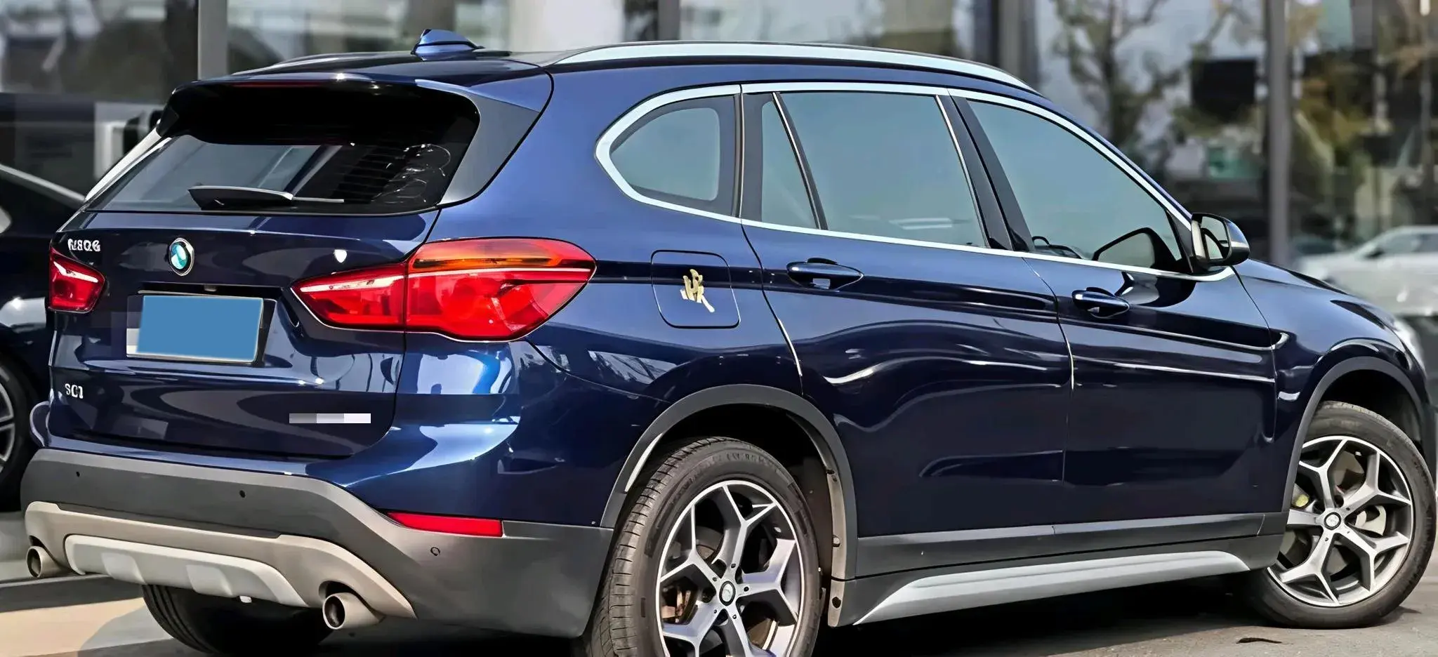 2021 BMW X1 thumbnail 3