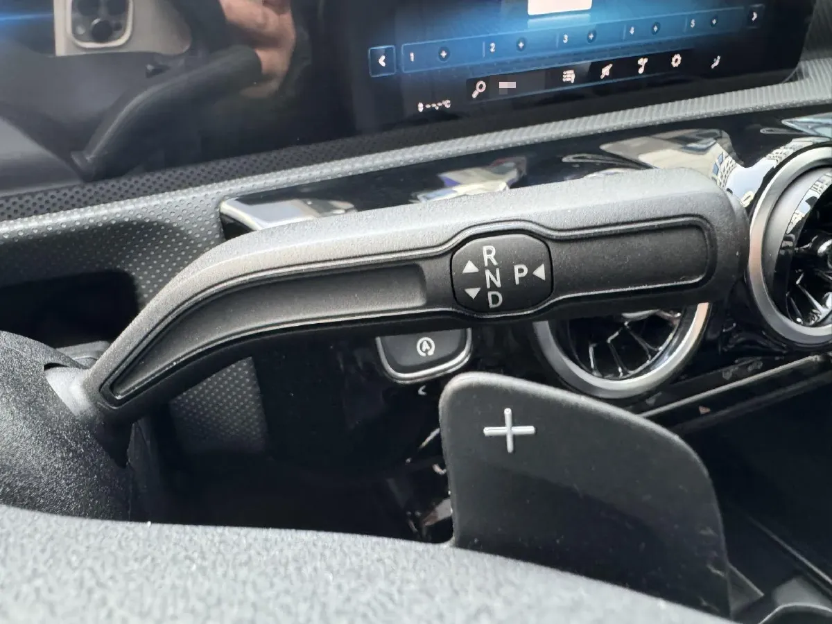 2022 Mercedes-Benz A Class 1.3T 136HP L4 7DCT,autocango,china used car exporter,china ev exporter,chinese used car exporter,chinese used ev exporter