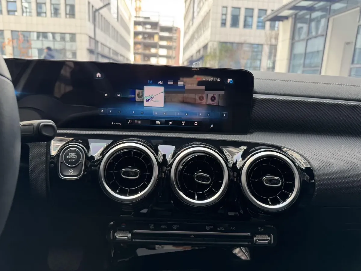 2022 Mercedes-Benz A Class 1.3T 136HP L4 7DCT,autocango,china used car exporter,china ev exporter,chinese used car exporter,chinese used ev exporter