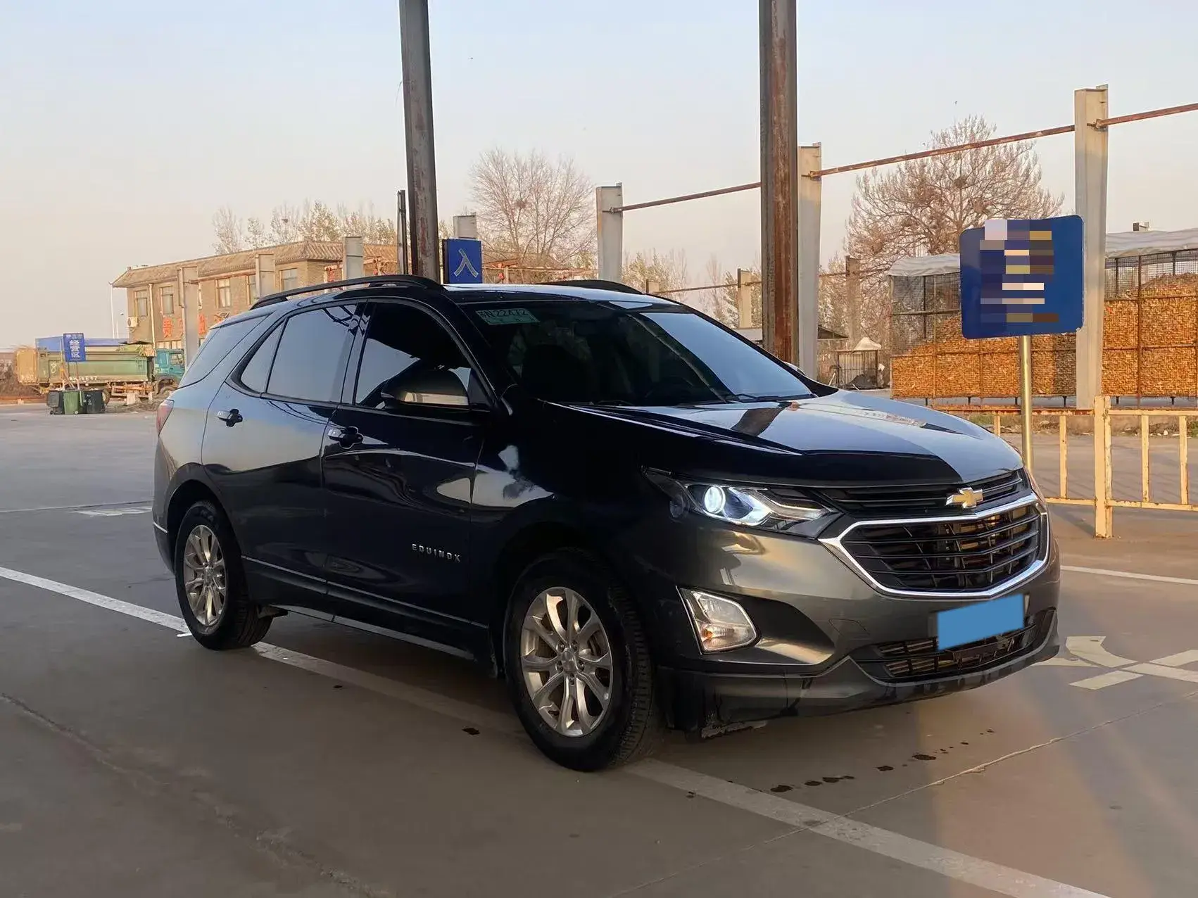 2019 CHEVROLET EQUINOX thumbnail 3