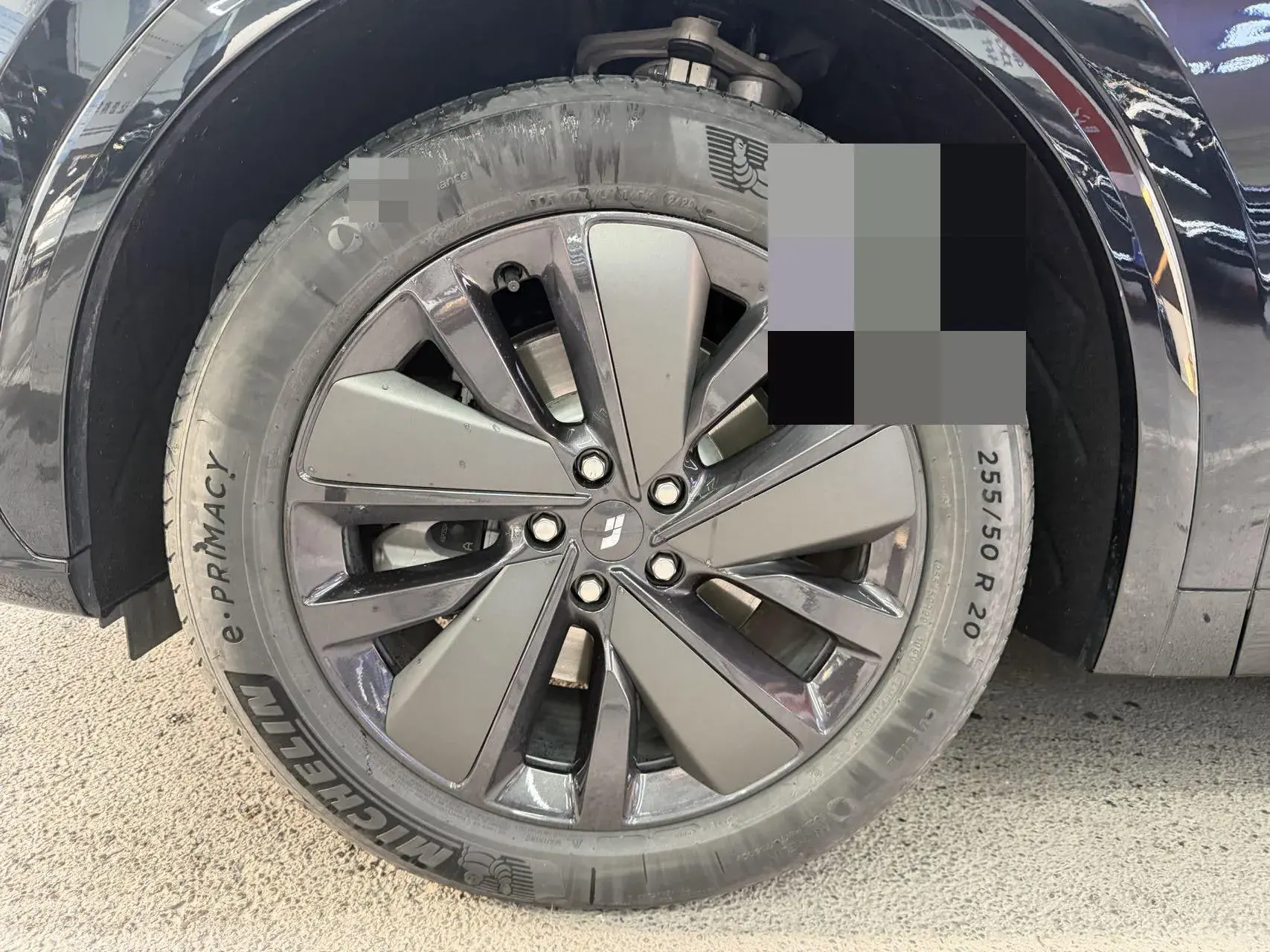 2025 LI L7 thumbnail 4