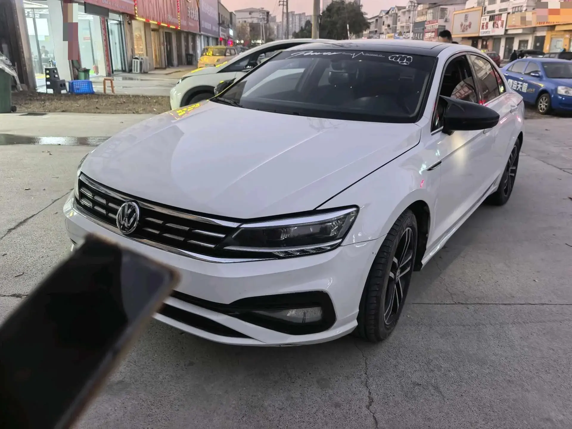 2019 VOLKSWAGEN LAMANDO view 1