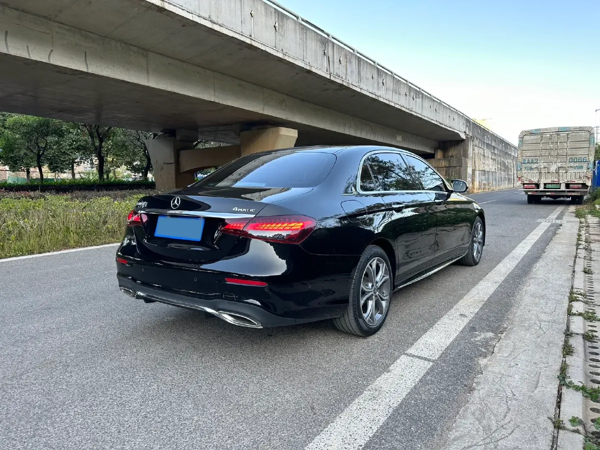 2021 Mercedes-Benz E Class 2.0T 258HP L4 9AT,autocango,china used car exporter,china ev exporter,chinese used car exporter,chinese used ev exporter