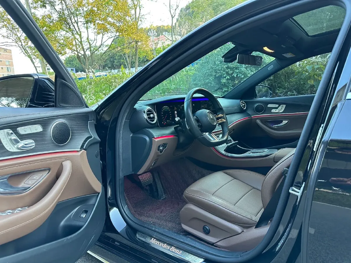 2021 Mercedes-Benz E Class 2.0T 258HP L4 9AT,autocango,china used car exporter,china ev exporter,chinese used car exporter,chinese used ev exporter