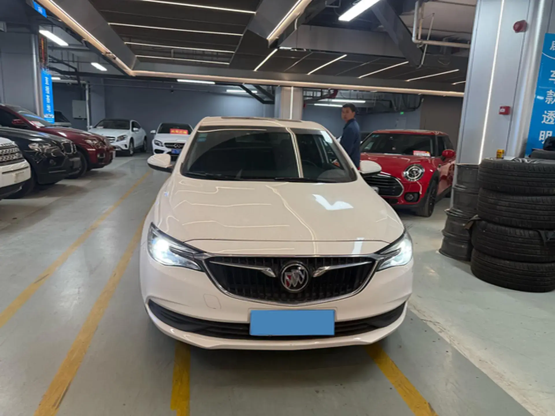 2021 BUICK EXCELLE thumbnail 3