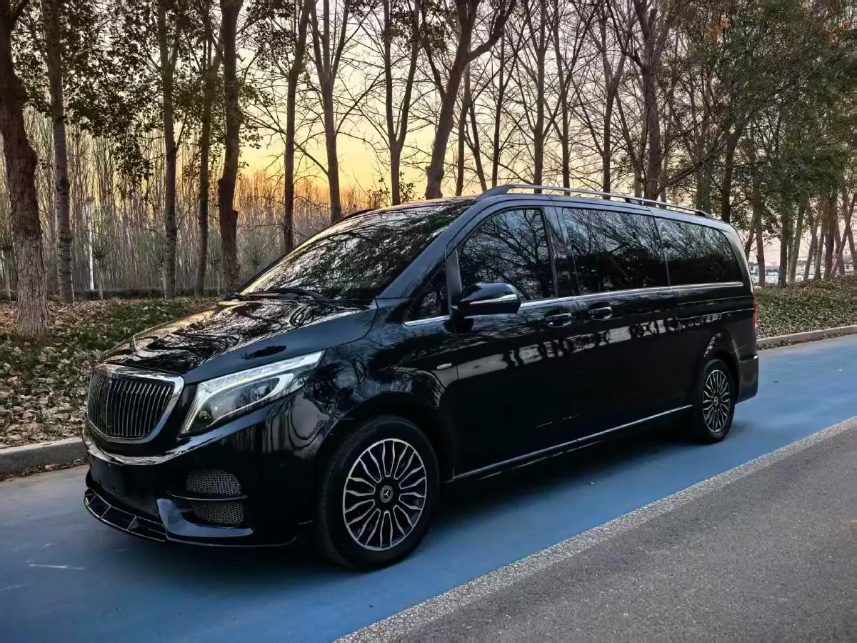 2018 Mercedes-Benz V Class 2.0T 211HP L4 7AT