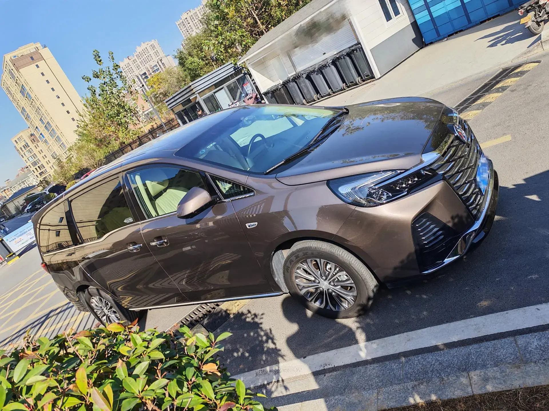 2023 BUICK GL8 thumbnail 3