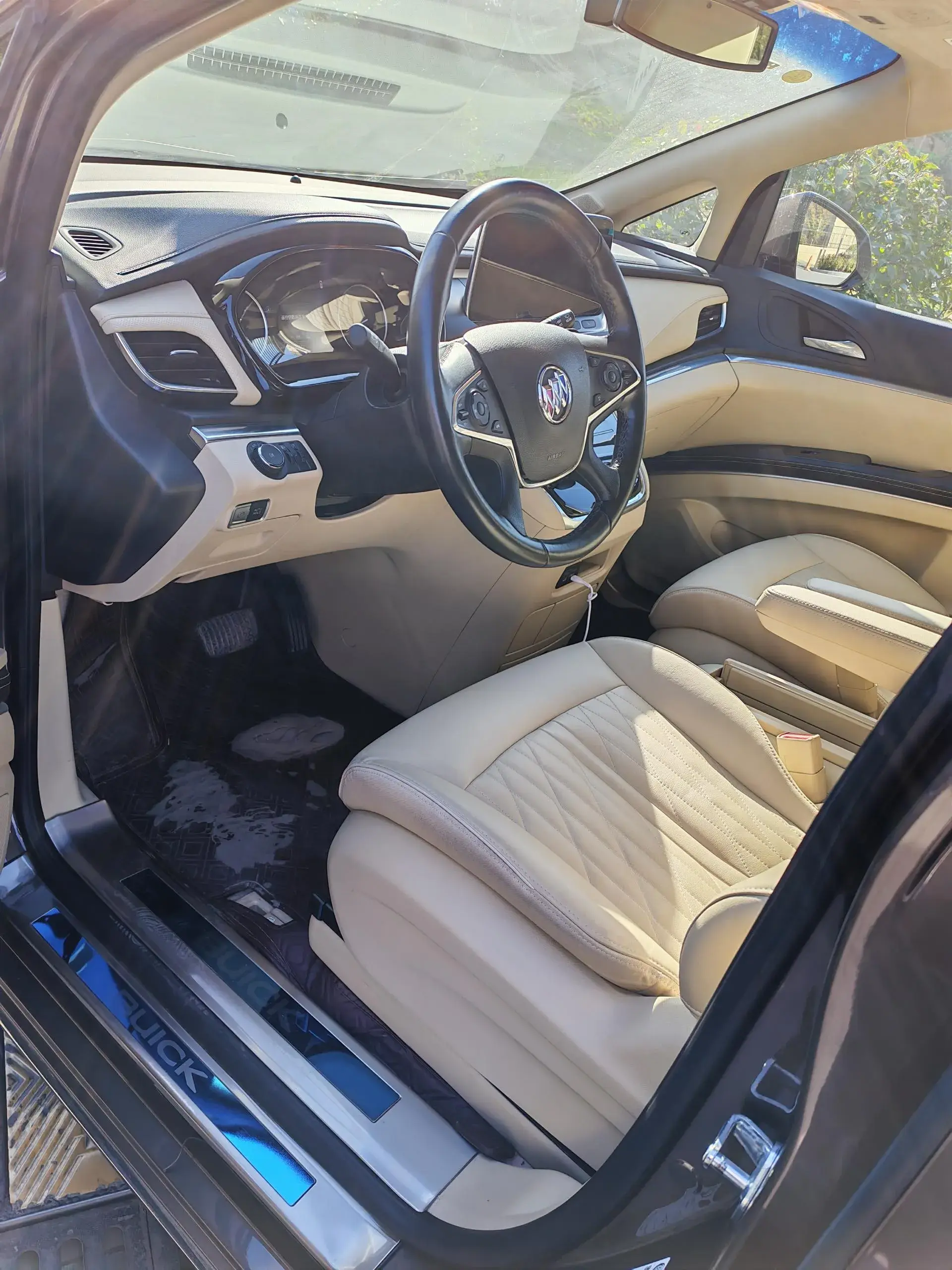 2023 BUICK GL8 thumbnail 4