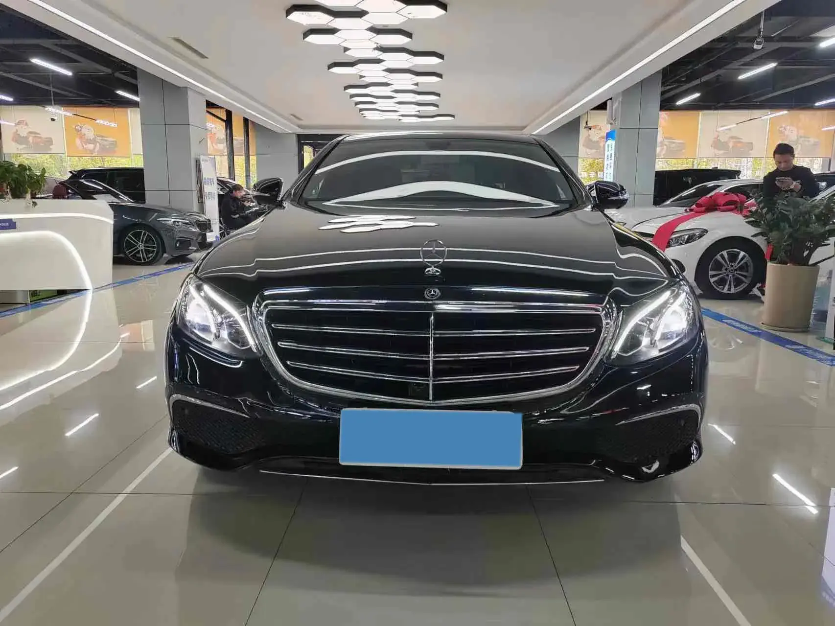 2020 MERCEDES-BENZ E thumbnail 2