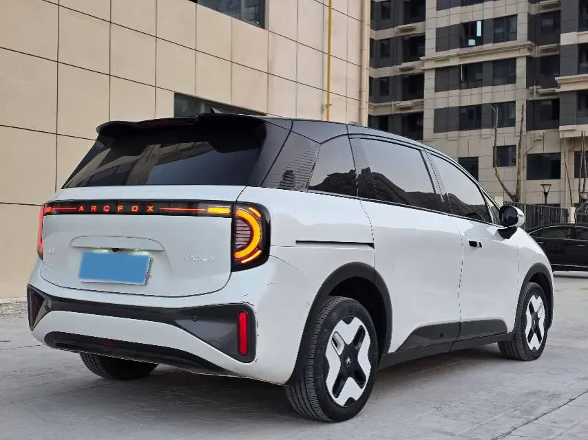 2023 ARCFOX KAOLA BEV 58.8KWH,autocango,china used car exporter,china ev exporter,chinese used car exporter,chinese used ev exporter