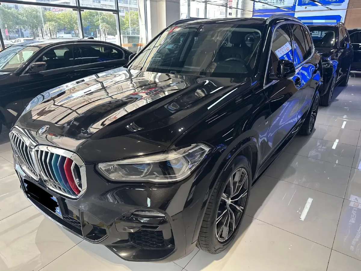 2020 BMW X5 3.0T 340HP L6 8AT,autocango,china used car exporter,china ev exporter,chinese used car exporter,chinese used ev exporter