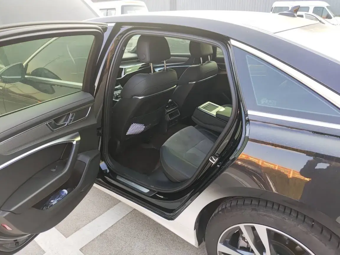 2023 AUDI A6L thumbnail 3