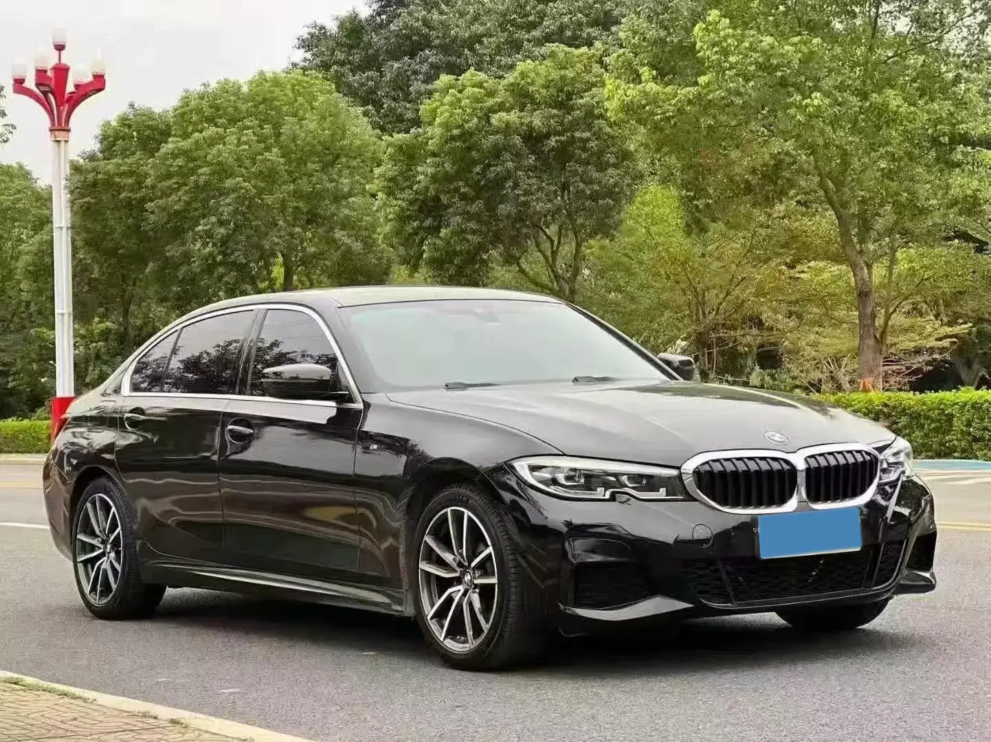 2021 BMW 3 thumbnail 2