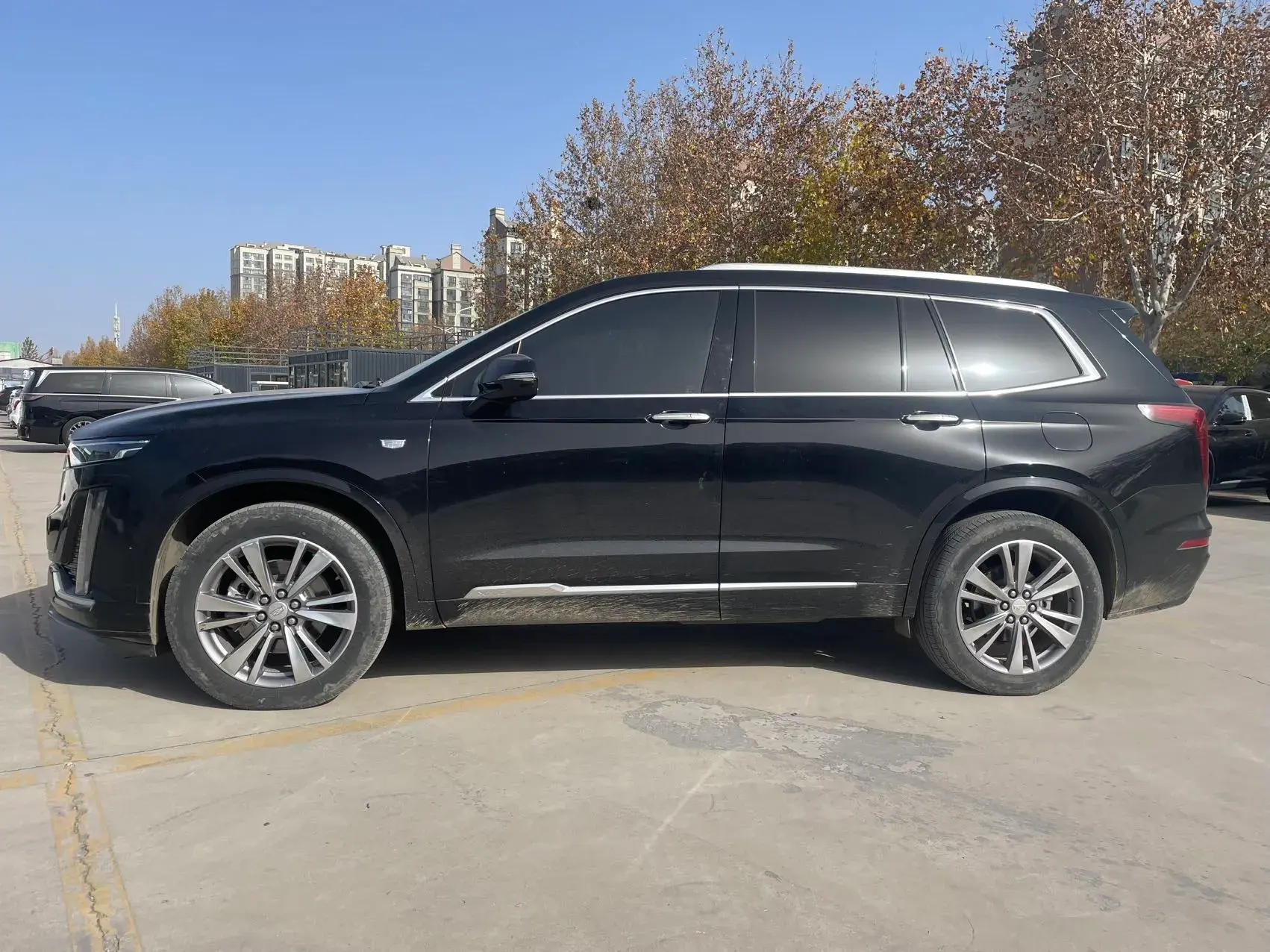 2021 CADILLAC XT6 thumbnail 3
