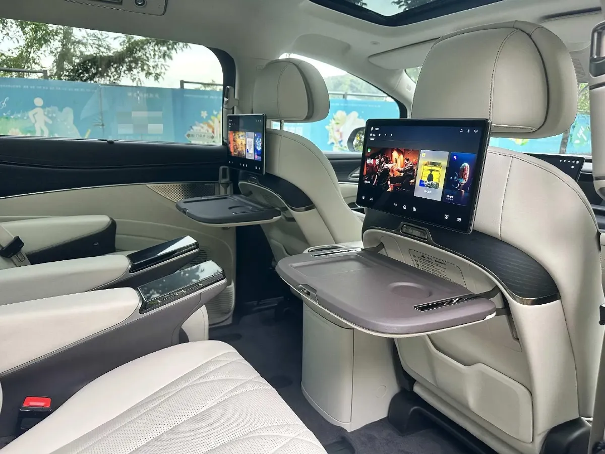 2025 Denza D9 1.5T 156HP L4 E-CVT PHEV 40KWH,autocango,china used car exporter,china ev exporter,chinese used car exporter,chinese used ev exporter