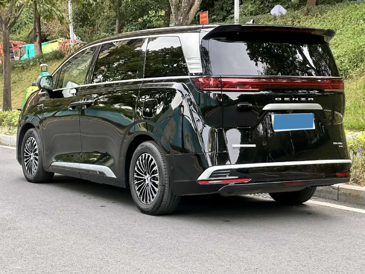 2025 Denza D9 1.5T 156HP L4 E-CVT PHEV 40KWH,autocango,china used car exporter,china ev exporter,chinese used car exporter,chinese used ev exporter