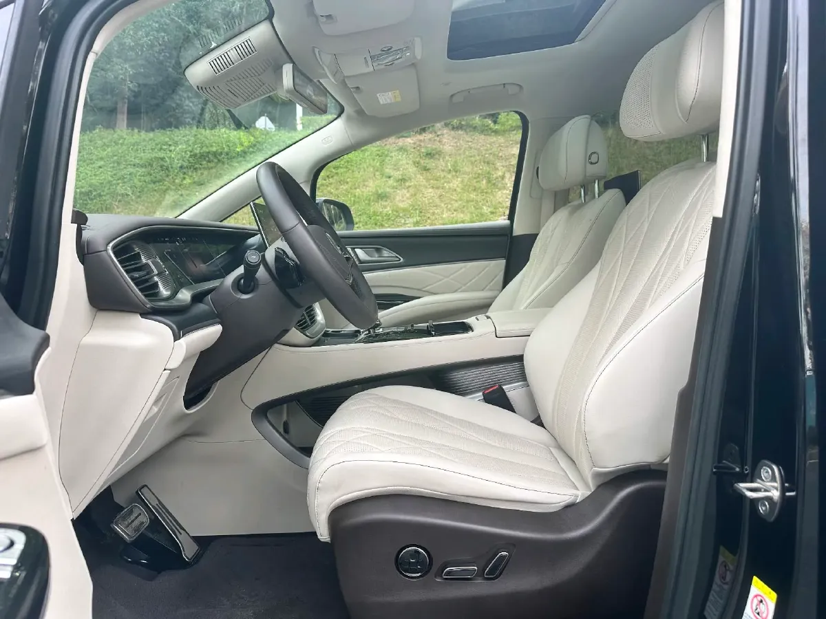 2025 Denza D9 1.5T 156HP L4 E-CVT PHEV 40KWH,autocango,china used car exporter,china ev exporter,chinese used car exporter,chinese used ev exporter