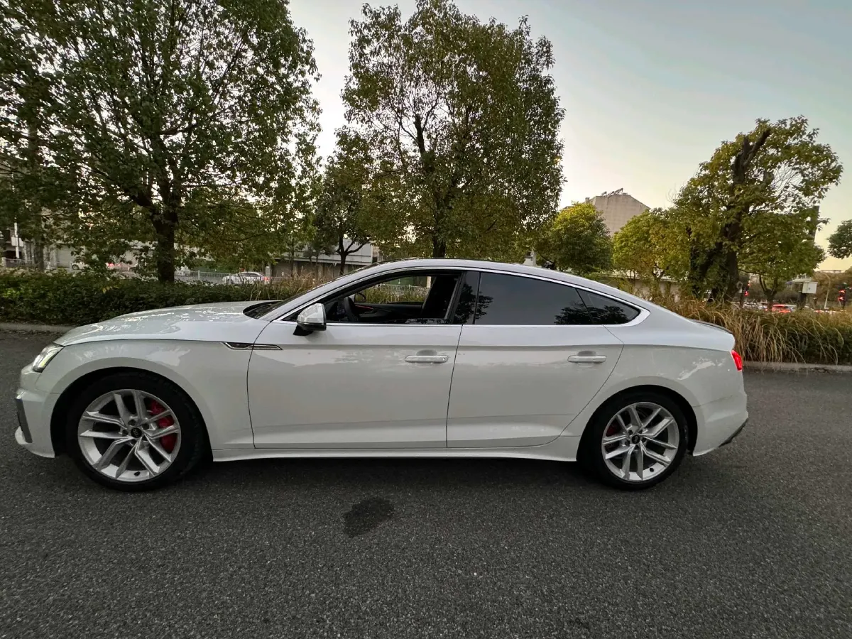 2023 Audi A5 2.0T 204HP L4 7DCT,autocango,china used car exporter,china ev exporter,chinese used car exporter,chinese used ev exporter