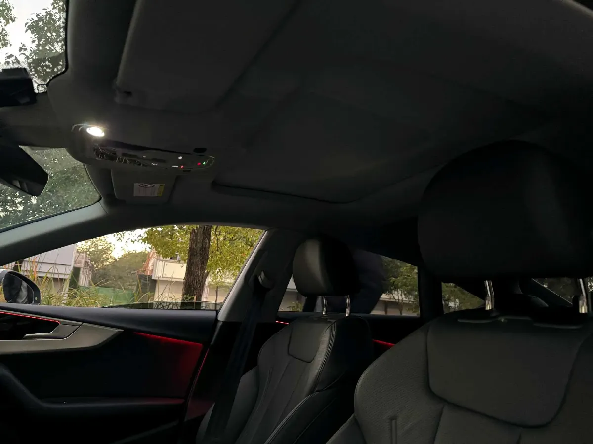 2023 Audi A5 2.0T 204HP L4 7DCT,autocango,china used car exporter,china ev exporter,chinese used car exporter,chinese used ev exporter